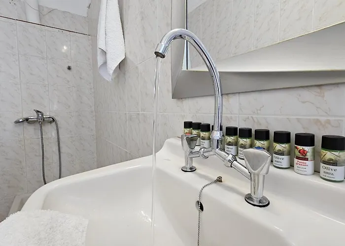 Vista Del Mar تريبيتي