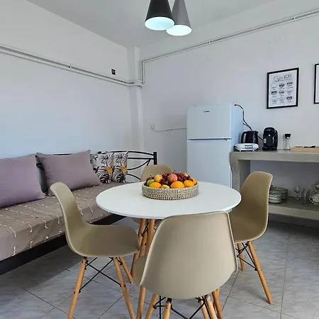 Vista Del Mar Apartment Tripiti