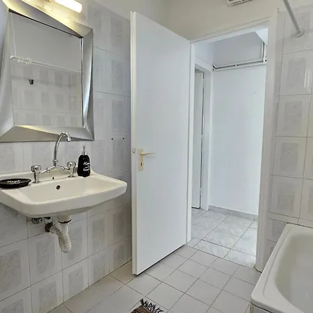 Apartment Vista Del Mar Tripiti